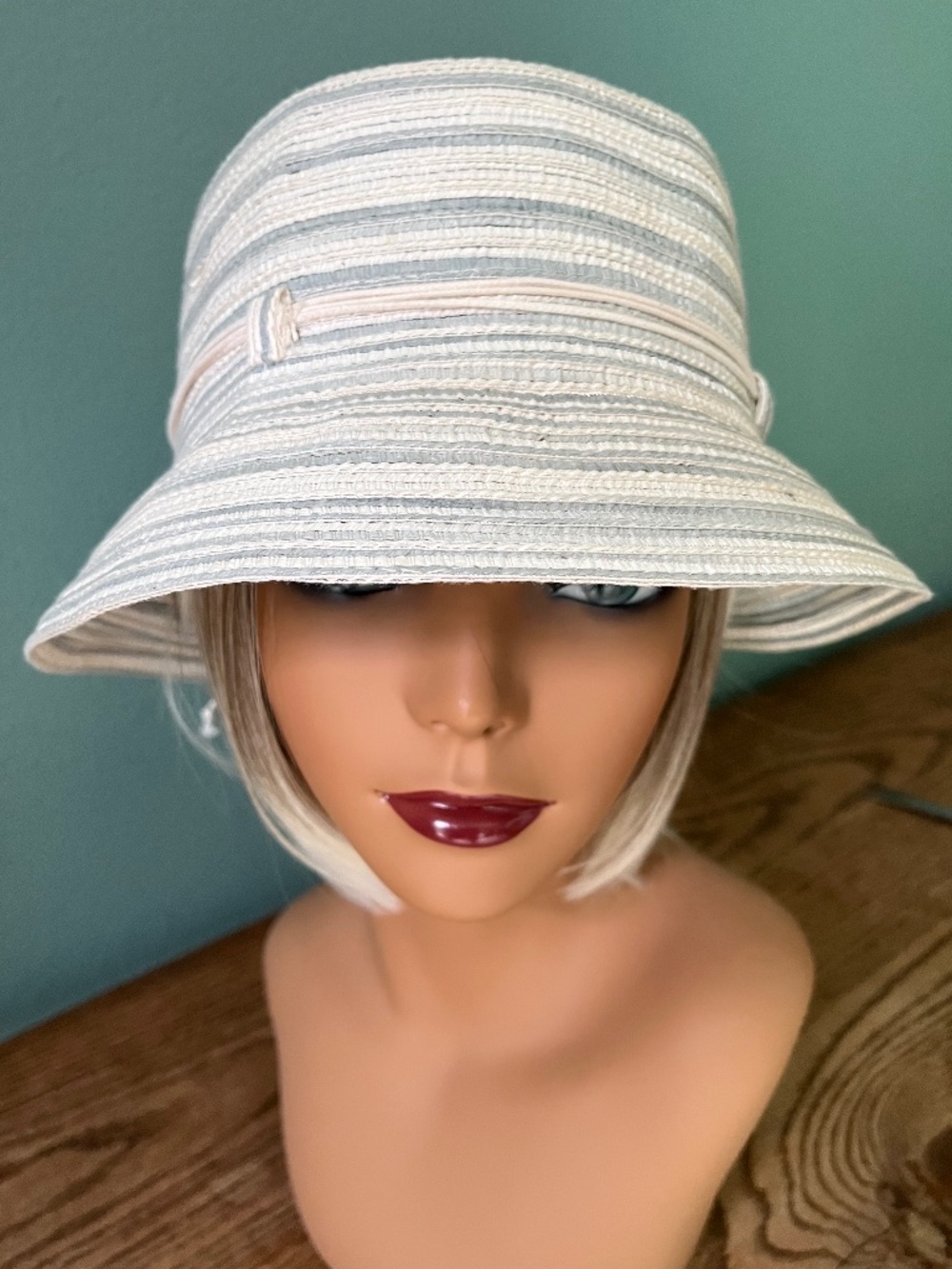 August Accessories Neutral Summer Lightweight Bucket Hat  NWT